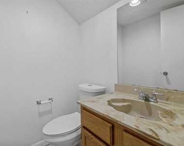 4980 Garden Grove Road - Photo Thumbnail 7