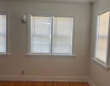 6179 Oak Crest Way - Photo Thumbnail 1