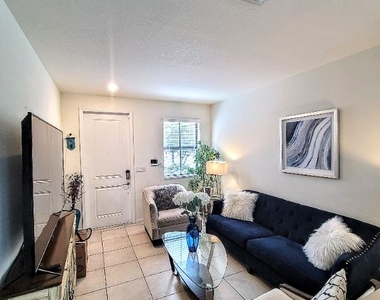 11481 Sw 252 St - Photo Thumbnail 4