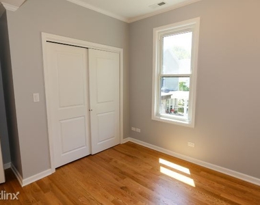 4236 N. Albany, Unit 4 - Photo Thumbnail 12