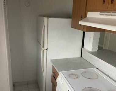 1901 Pierce St Apt 7 - Photo Thumbnail 3