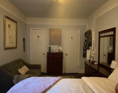 220 Cabrini Boulevard - Photo Thumbnail 10