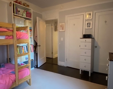 220 Cabrini Boulevard - Photo Thumbnail 7