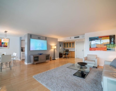 201 Ocean Ave Unit 1105b - Photo Thumbnail 6