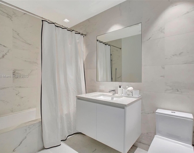 1000 Biscayne Blvd Unit 2802 - Photo Thumbnail 17