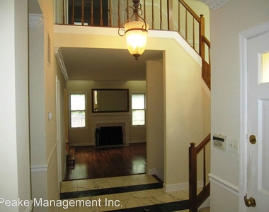 1462 Hampton Hill Circle - Photo Thumbnail 2