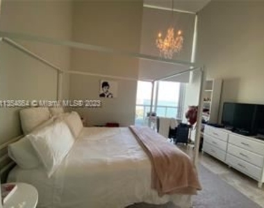 465 Brickell Ave Apt 2203 - Photo Thumbnail 5