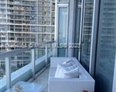 465 Brickell Ave Apt 2203 - Photo Thumbnail 8