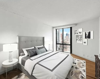 360 East 57th Street - Photo Thumbnail 2