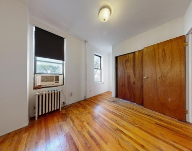 417 East 65th Street - Photo Thumbnail 2