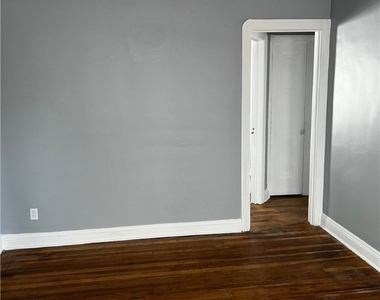 3243 W 115th Street - Photo Thumbnail 10