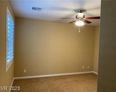 1701 Butterfly Ridge Avenue - Photo Thumbnail 9