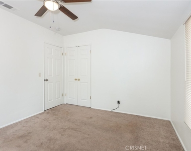 17328 Keswick Street - Photo Thumbnail 19