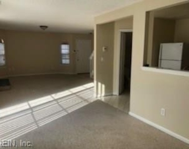 4600 Shallowford Circle - Photo Thumbnail 31