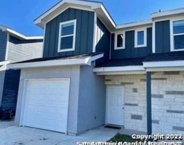 6922 Crestway Rd - Photo Thumbnail 0