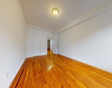 35 Hamilton Place - Photo Thumbnail 4
