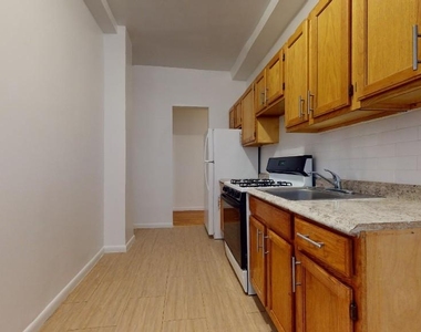 35 Hamilton Place - Photo Thumbnail 5