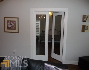 1309 Emerald Ave Se - Photo Thumbnail 9