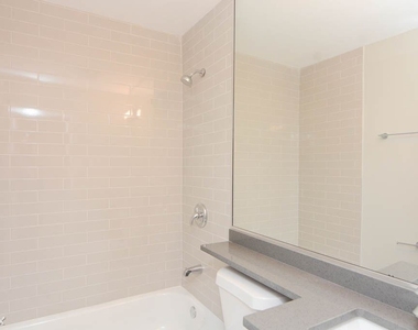 530 W. Surf, Unit 913 - Photo Thumbnail 15