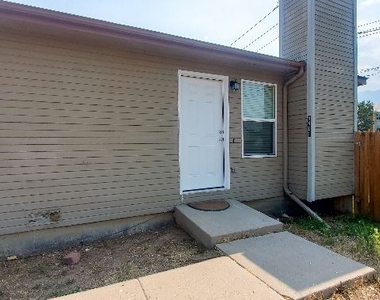 4460 Loomis Ave B - Photo Thumbnail 0