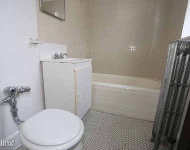 4631 N. Paulina, Unit 113 - Photo Thumbnail 11