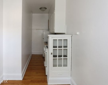 4631 N. Paulina, Unit 113 - Photo Thumbnail 3