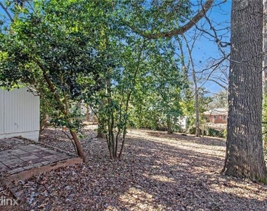 2978 R Belaire Circle - Photo Thumbnail 25