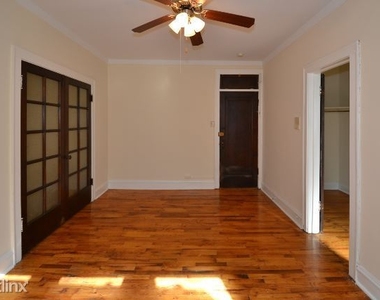 4631 N. Paulina, Unit 203 - Photo Thumbnail 8