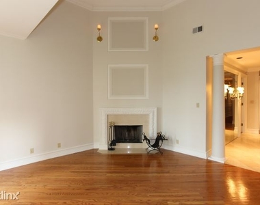 3020 N. Sheridan, Unit 5s - Photo Thumbnail 8