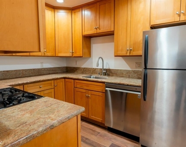 251 W Dryden St Apt 8 - Photo Thumbnail 4