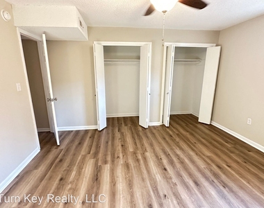 8372 Thomas Avenue Apt 200 - Photo Thumbnail 7