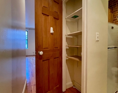 422 East 83rd Street - Photo Thumbnail 12