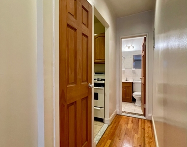 422 East 83rd Street - Photo Thumbnail 13