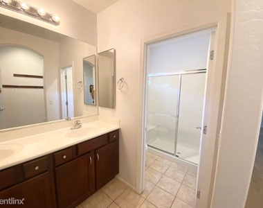 42424 N Gavilan Peak Pkwy 30102 - Photo Thumbnail 16