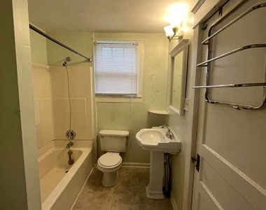 1204 Boscobel Ave - Photo Thumbnail 9