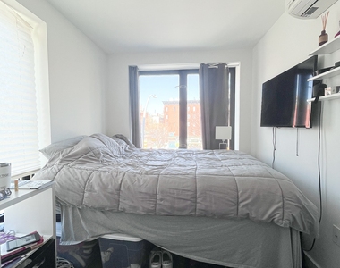 175 East Houston Street - Photo Thumbnail 4
