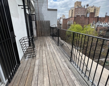 337 East 9th Street - Photo Thumbnail 5