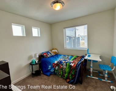 5808 Thurless Lane - Photo Thumbnail 12