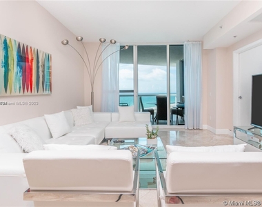 3801 Collins Ave - Photo Thumbnail 1