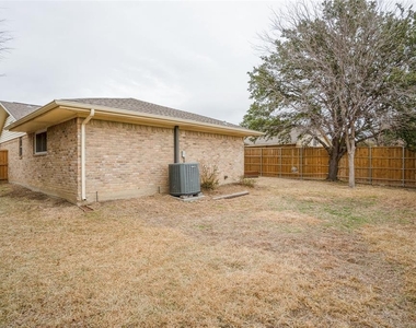 2106 Southmoor Drive - Photo Thumbnail 27