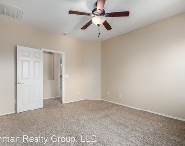 2615 W. Tamarisk Ave. - Photo Thumbnail 2