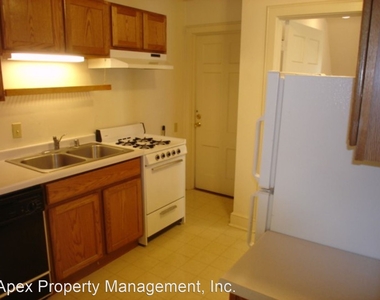 2206 Kendall Avenue - Photo Thumbnail 5