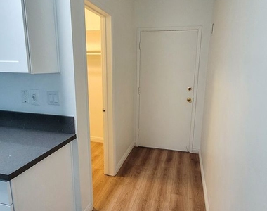 7201 Pickering Ave. - Photo Thumbnail 2