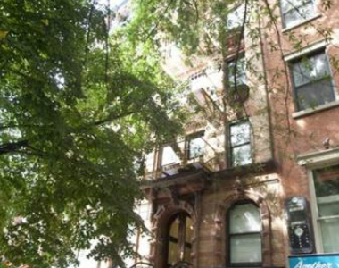 7 Saint Marks Place - Photo Thumbnail 4