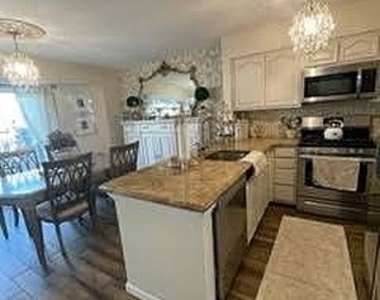 25 Eagan Avenue - Photo Thumbnail 9