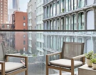 Mercer Street - Photo Thumbnail 12