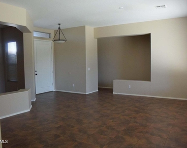 6923 W Lone Cactus Drive - Photo Thumbnail 1