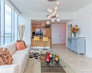 6899 Collins Ave - Photo Thumbnail 17