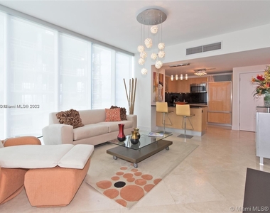 6899 Collins Ave - Photo Thumbnail 16