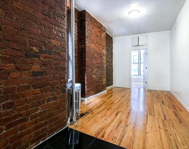 40 Clinton Street - Photo Thumbnail 4
